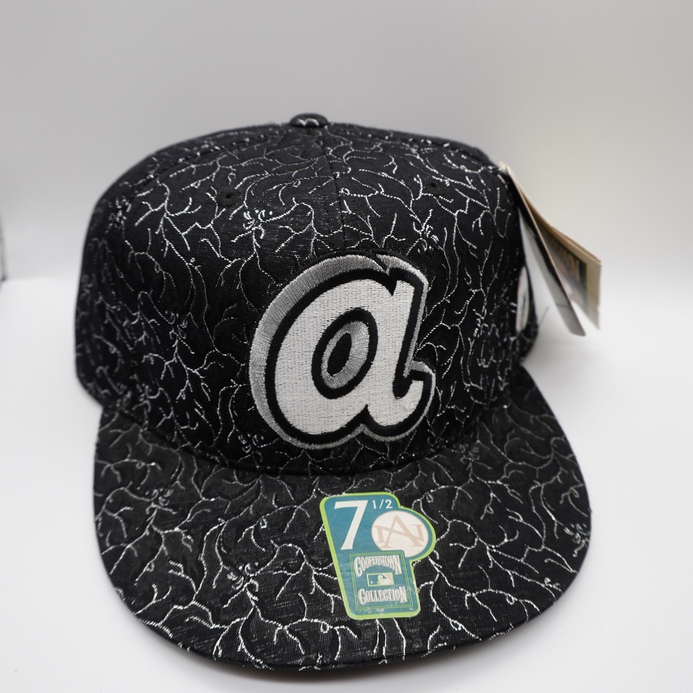 American Needle Atlanta Braves Hat Mens 7 1/2 Black Silver Metallic Fitted Cap